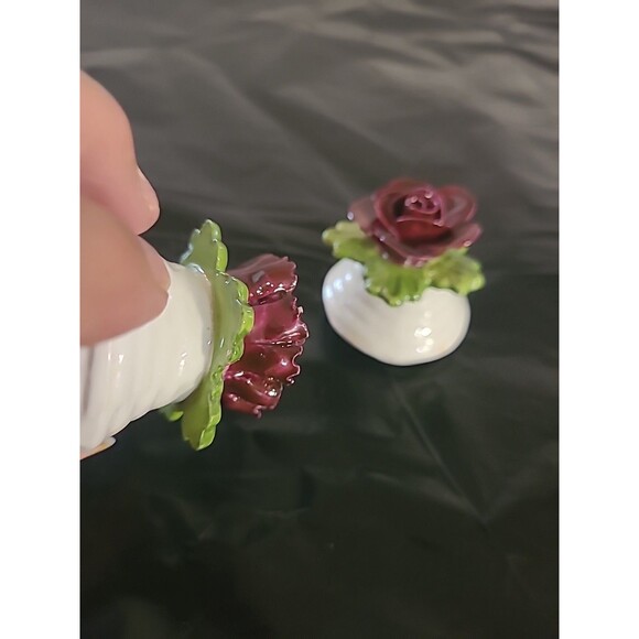 Vtg Aynsley Fine Bone China  Salt/peper Set “Rare Burgundy” - Picture 8 of 8